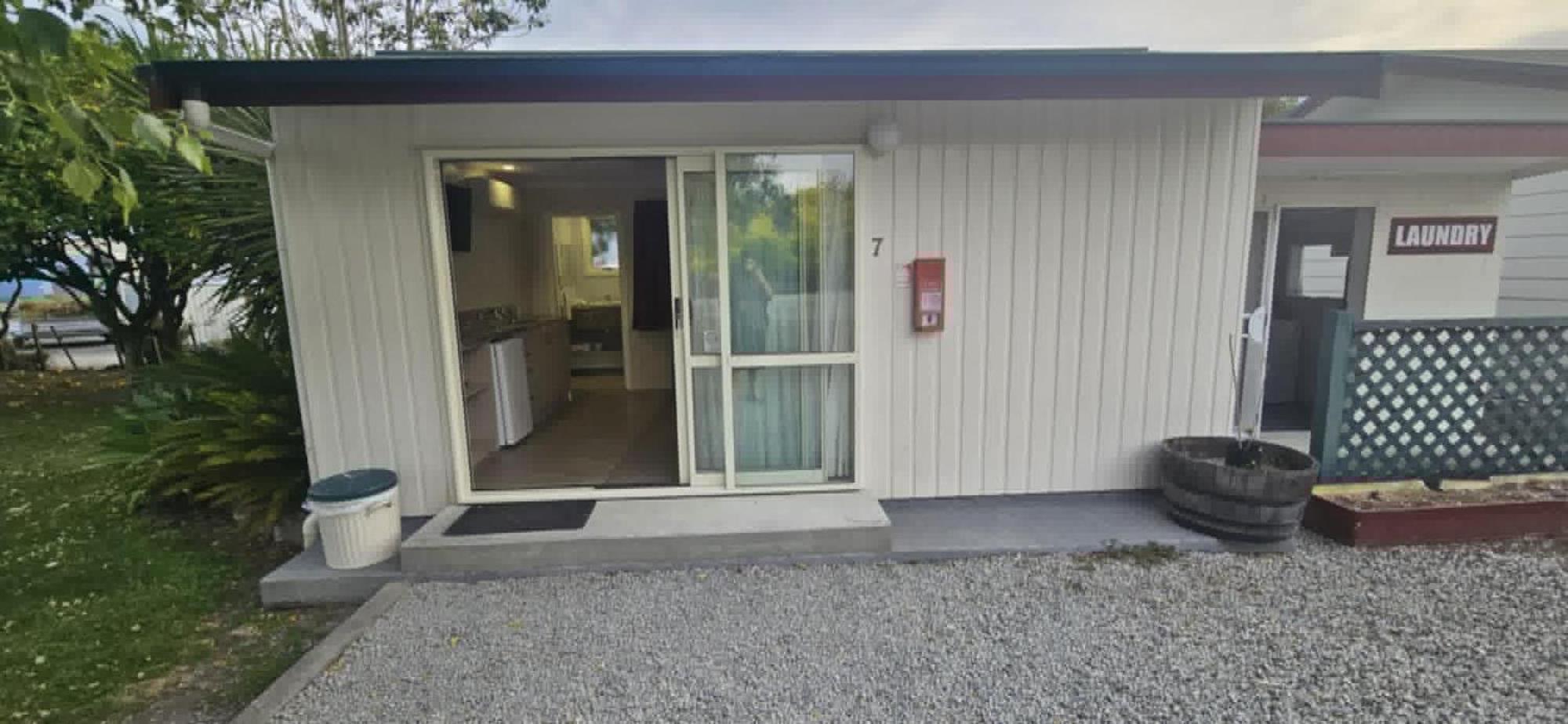 Sunnydays Motel Gisborne Eksteriør bilde